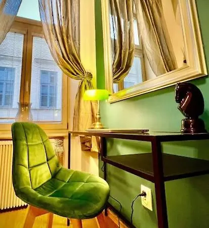 Elegant In Apartment *