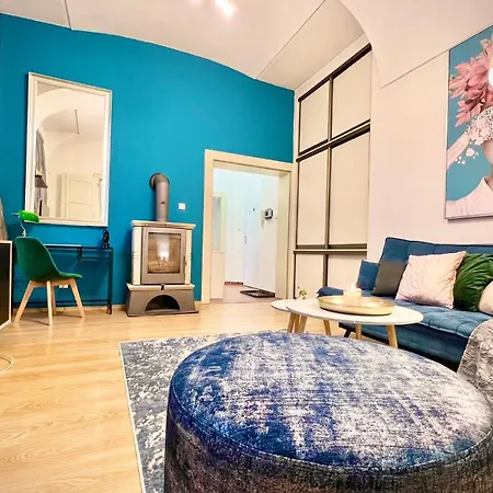 Apartment Elegant In