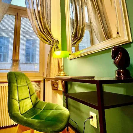 Апартаменты Elegant On Hlavna